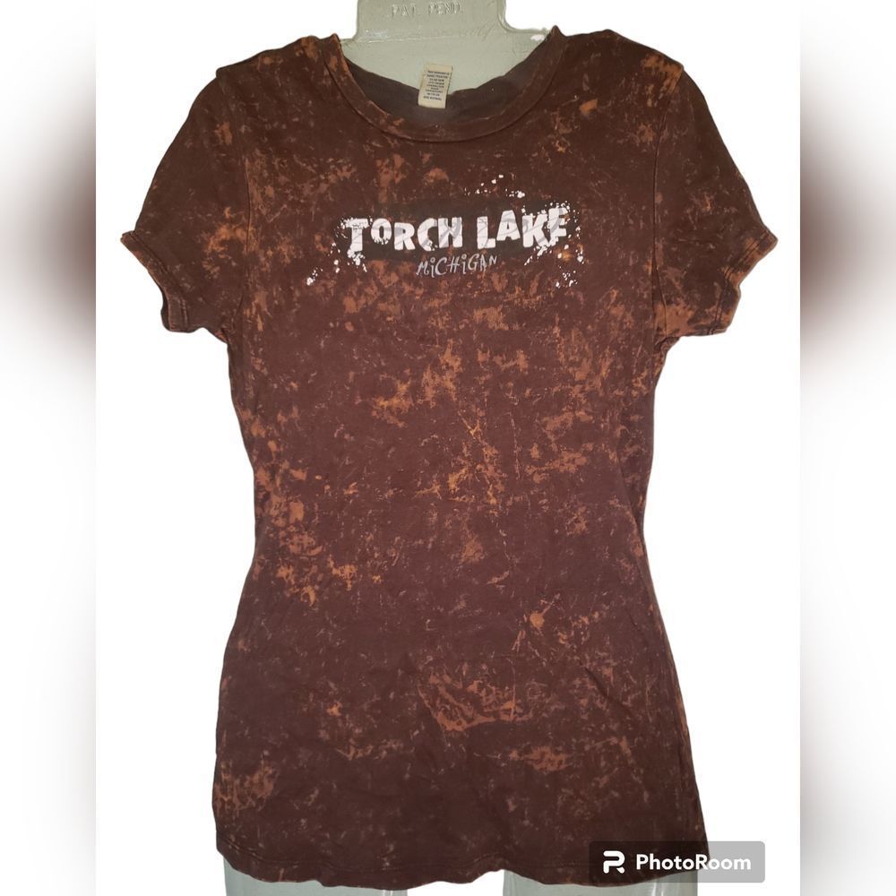 Kavio Women’s Medium Brown Torch Lake Graphic Tee 100% Cotton Fits Small Casual‎